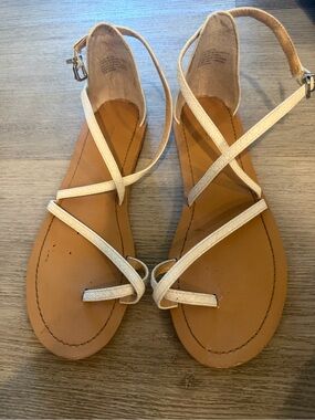 Express White Strappy Flat Sandals with Tan Footbed